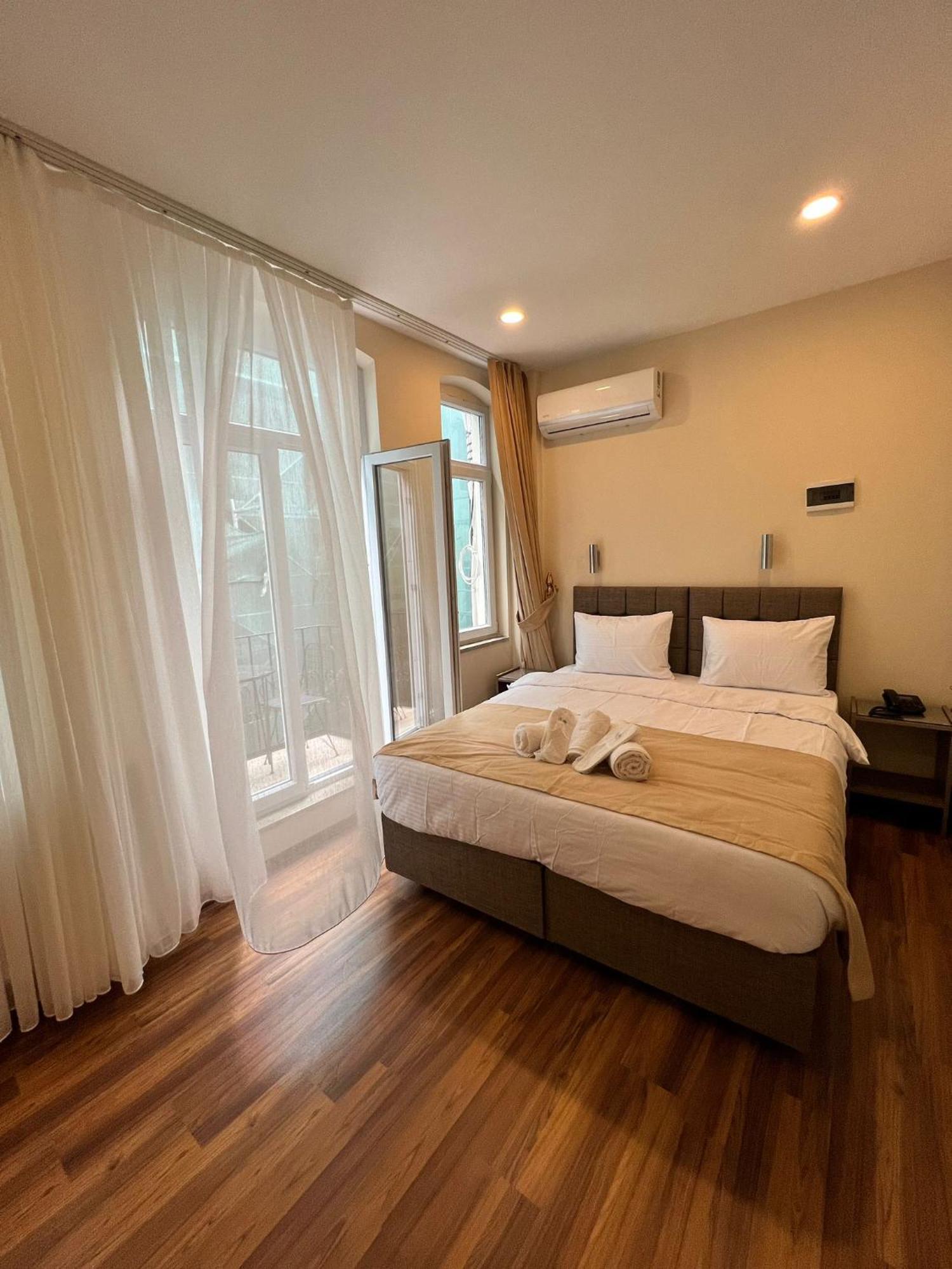 Taksim Nacre 360 Suit Istanbul Exteriör bild